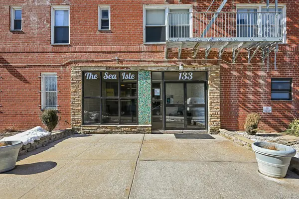 133 Beach 120th ST #1B, Rockaway Park, NY 11694