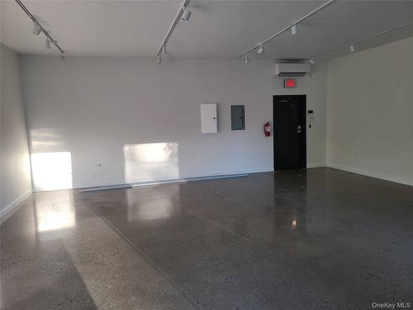 1636 Route 9G #C, Hyde Park, NY 12538