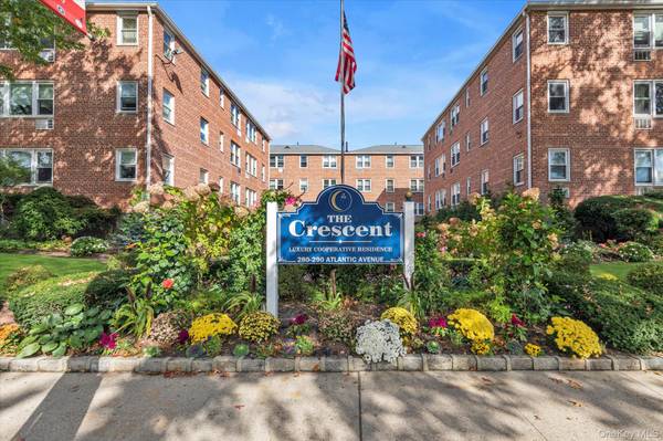 290 Atlantic AVE #211, East Rockaway, NY 11518