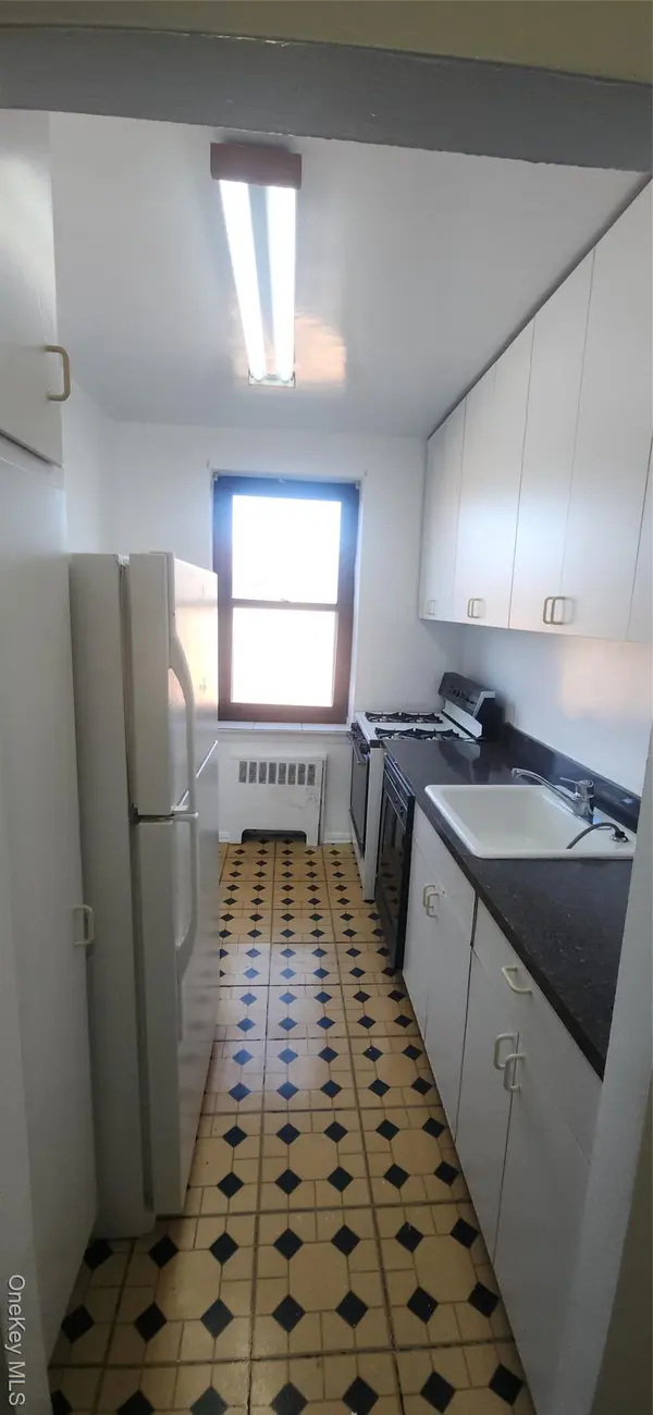 90-09 Northern BLVD #605, Jackson Heights, NY 11372