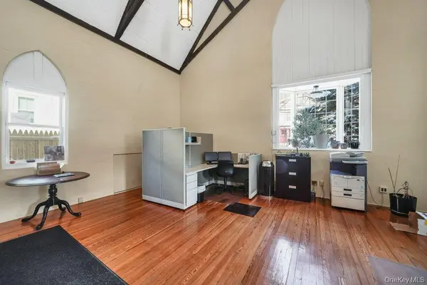 27 Cleveland 1st floor ST, Valhalla, NY 10595