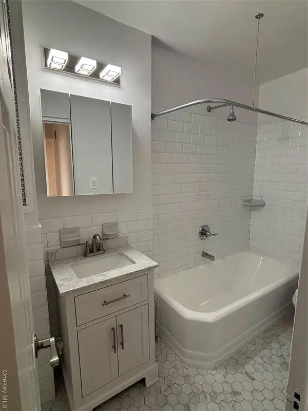 2962 Decatur AVE #4B, Bronx, NY 10458