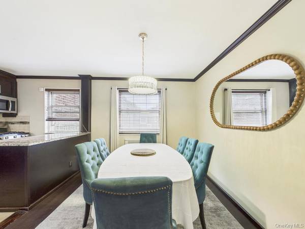 251-11 60th Ave #1, Little Neck, NY 11362