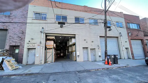 28-25 119th ST, Flushing, NY 11354