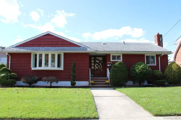 200 Mallory AVE, Staten Island, NY 10305