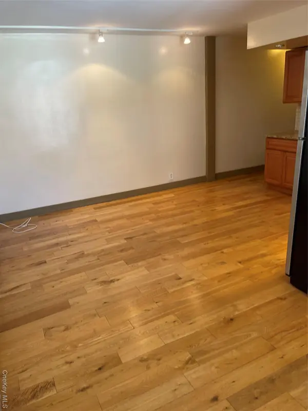 35-12 205 St #259, Bayside, NY 11361