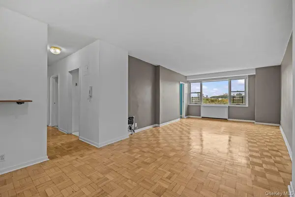 2400 Johnson AVE #2F, Bronx, NY 10463