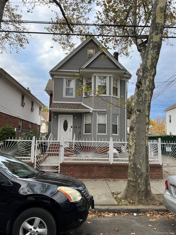 10423 90th AVE, Richmond Hill, NY 11418
