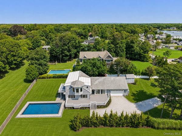 140 Ocean AVE, Center Moriches, NY 11934