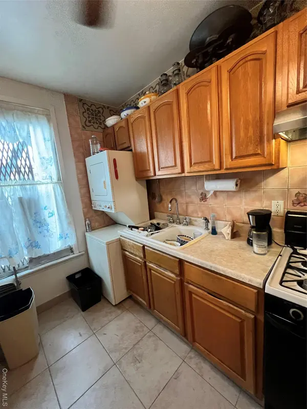 829 Southern BLVD #3D, Bronx, NY 10459