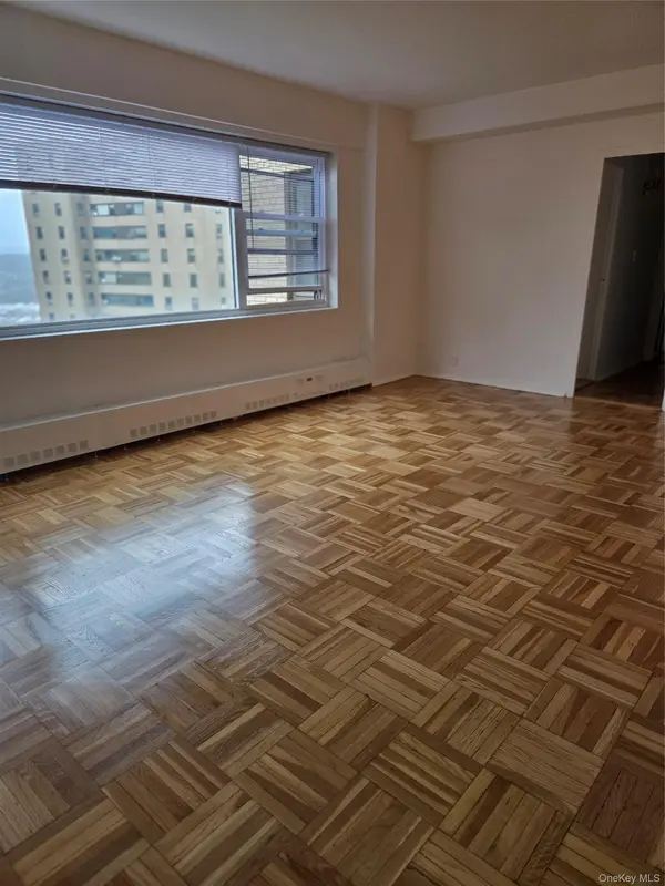 7 N Fordham Hill OVAL #12G, Bronx, NY 10468