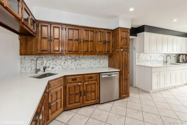 729 Wilson ST, North Woodmere, NY 11581