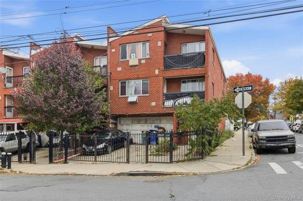 4600 Bronx BLVD, Bronx, NY 10470