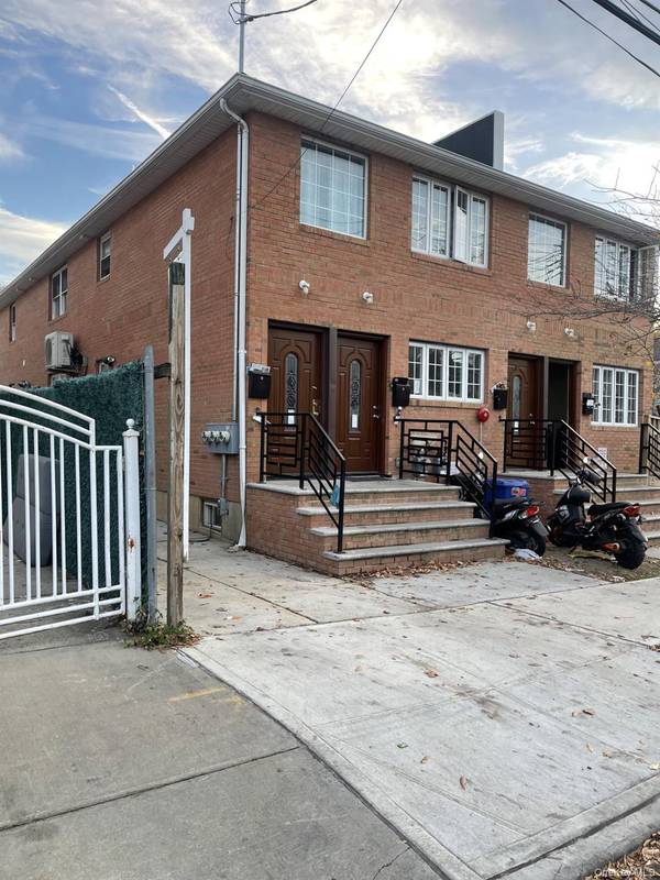 182-04 91st AVE, Hollis, NY 11423