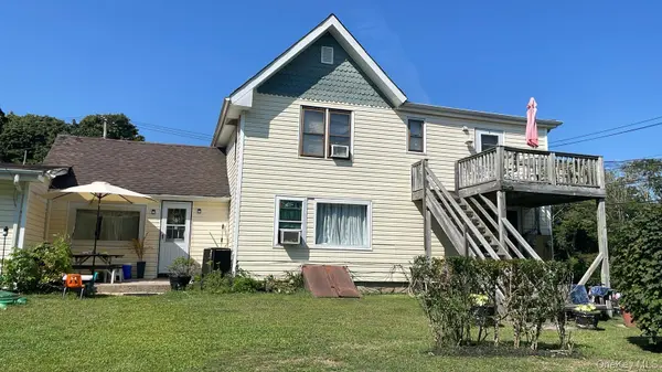 134 Ponquogue AVE, Hampton Bays, NY 11946