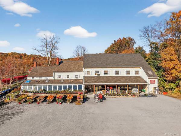 1062 Oregon RD, Cortlandt Manor, NY 10567