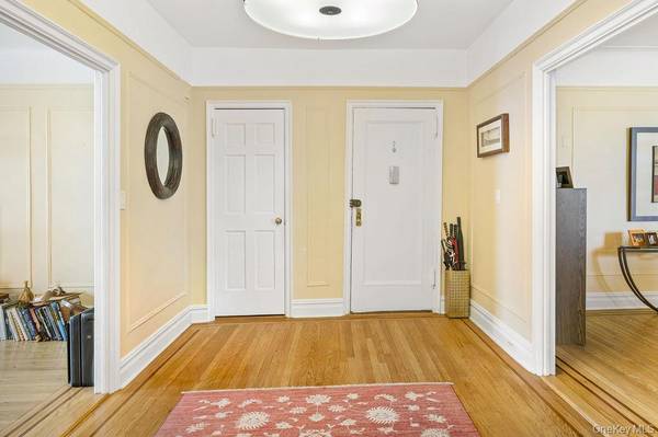 43 Calton RD #5C, New Rochelle, NY 10804