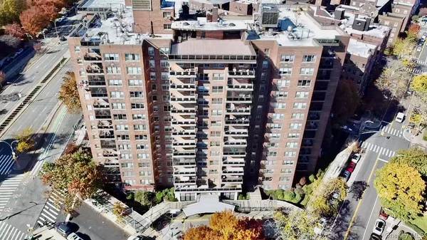 70-20 108th ST #2K, Forest Hills, NY 11375