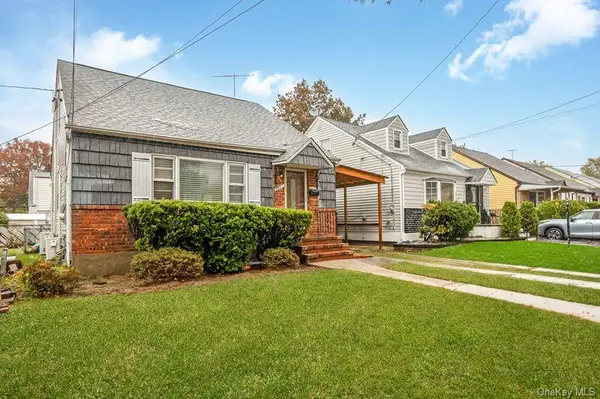 25711 147th AVE, Rosedale, NY 11422