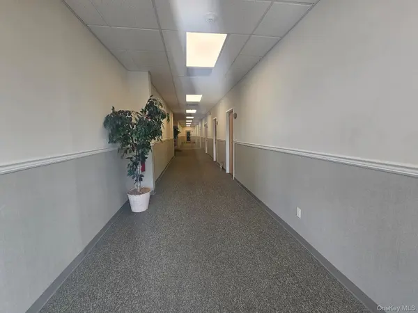 138 South First #102, Lindenhurst, NY 11757