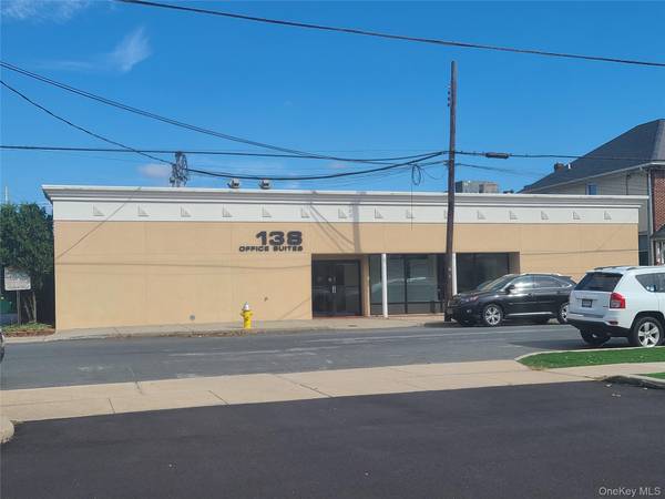 138 South First #102, Lindenhurst, NY 11757