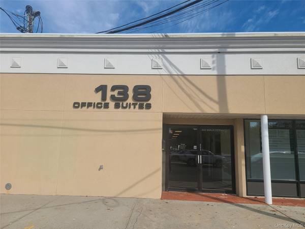 138 South First #102, Lindenhurst, NY 11757