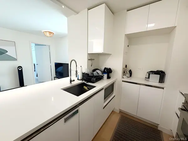 301 W 53rd ST #9K, New York (manhattan), NY 10019