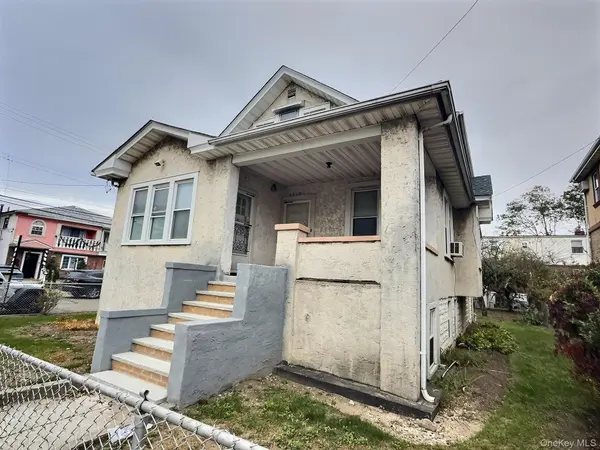 2718 Collier AVE, Edgemere, NY 11691
