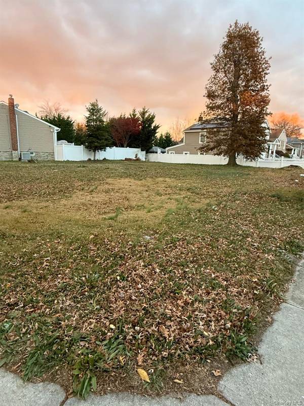 3051 Grand AVE, Baldwin, NY 11510