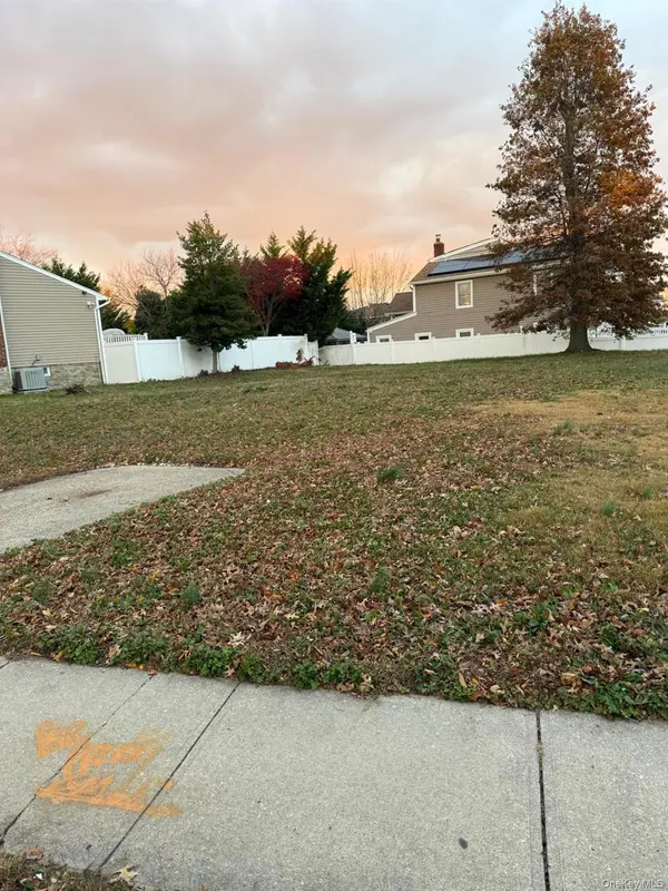 3051 Grand AVE, Baldwin, NY 11510