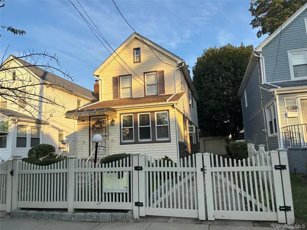 107-09 221st ST, Queens Village, NY 11429