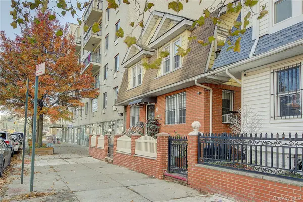 89-06 175th ST, Jamaica, NY 11432