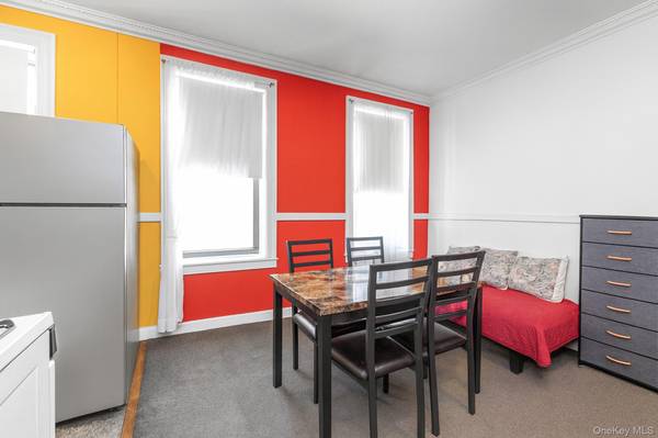 91-10 34th AVE #6K, Jackson Heights, NY 11372