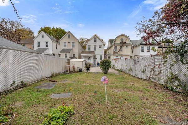 10715 Lefferts BLVD, Richmond Hill S., NY 11419