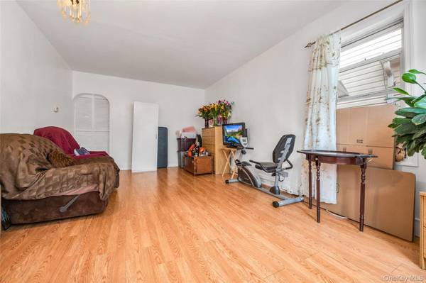 10715 Lefferts BLVD, Richmond Hill S., NY 11419