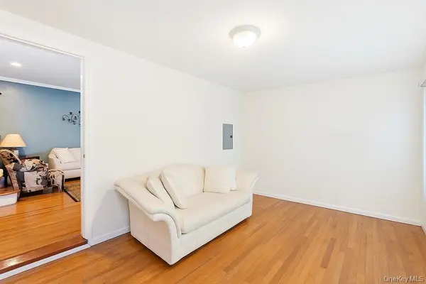 160-36 99th ST, Howard Beach, NY 11414