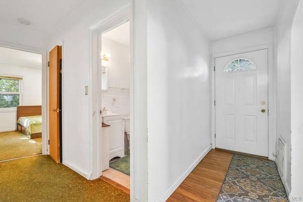 303 Nassau BLVD, West Hempstead, NY 11552