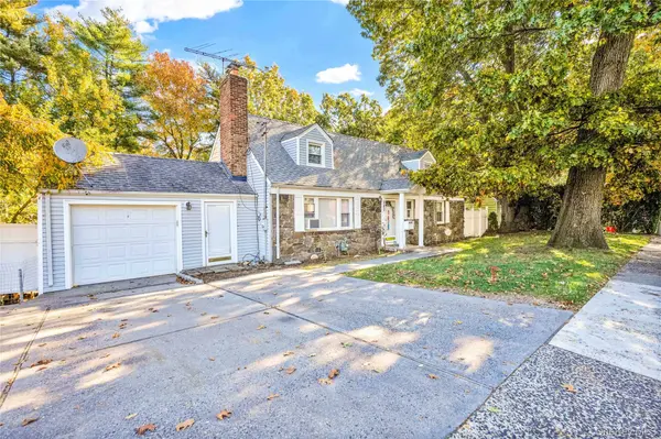 303 Nassau BLVD, West Hempstead, NY 11552
