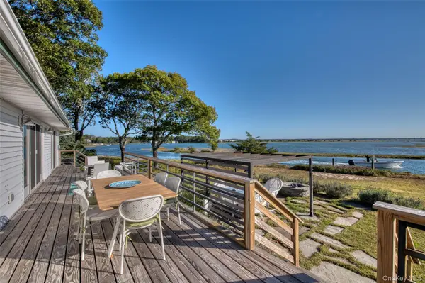 1455 Cedar Point DR, Southold, NY 11971