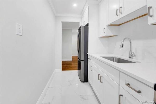 4265 Webster Ave. #5C, Bronx, NY 10470