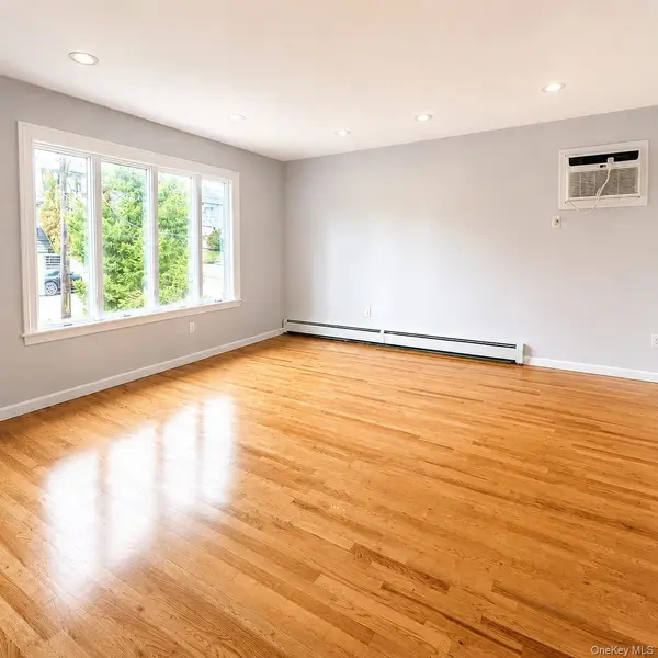 324 Buckingham RD, Cedarhurst, NY 11516