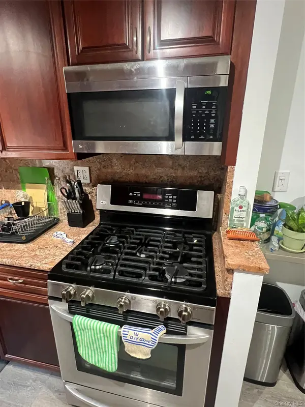 2080 Barnes AVE #4C, Bronx, NY 10462