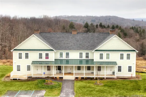 19-23 Greenway LN, Fallsburg, NY 12759