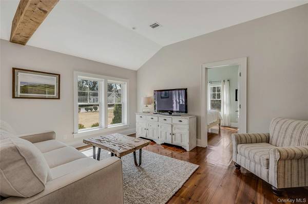 635 Strohson RD, Cutchogue, NY 11935
