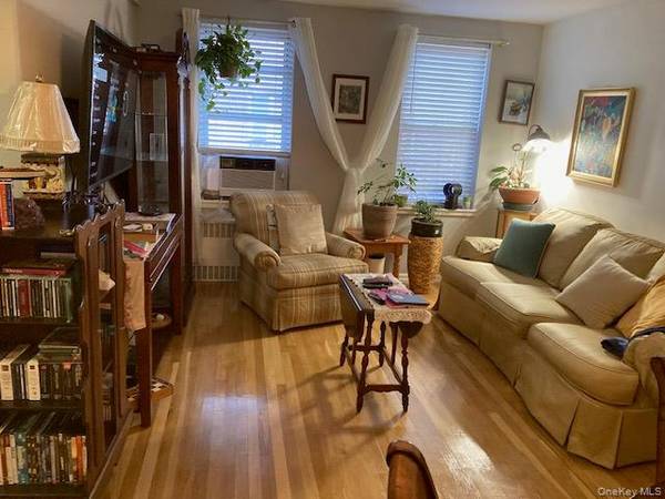 245 Parkview AVE #6H, Bronxville, NY 10708