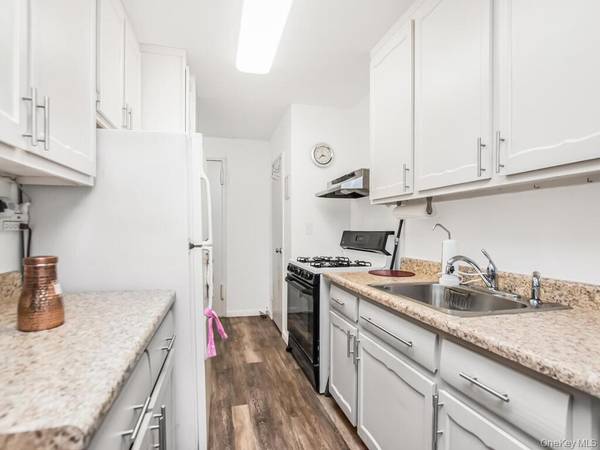 1966 Newbold AVE #505, Bronx, NY 10472