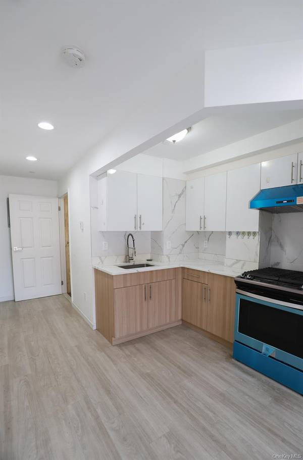134-43 Maple AVE #5B, Flushing, NY 11355