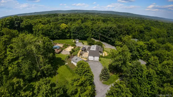 179 Reservoir RD, Middletown, NY 10940