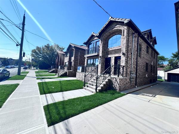 214-39 39th AVE, Bayside, NY 11361