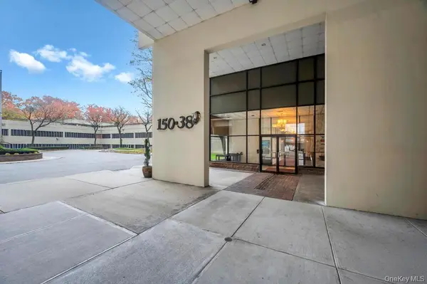 15038 Union TPKE #12K, Kew Garden Hills, NY 11367